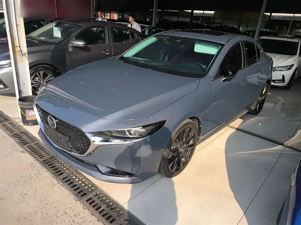 Mazda 3 Axela 2023 из CN, фото 3