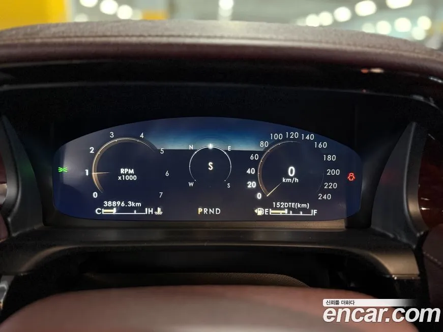 Lincoln Aviator 2021 из KR, фото 3