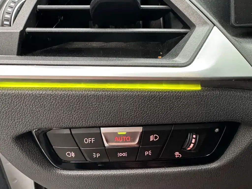 BMW 3 Series 2022 из CN, фото 8