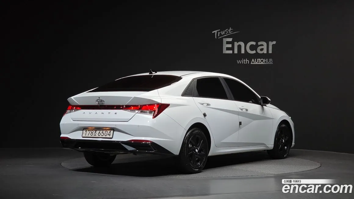 Hyundai AVANTE — фото 4