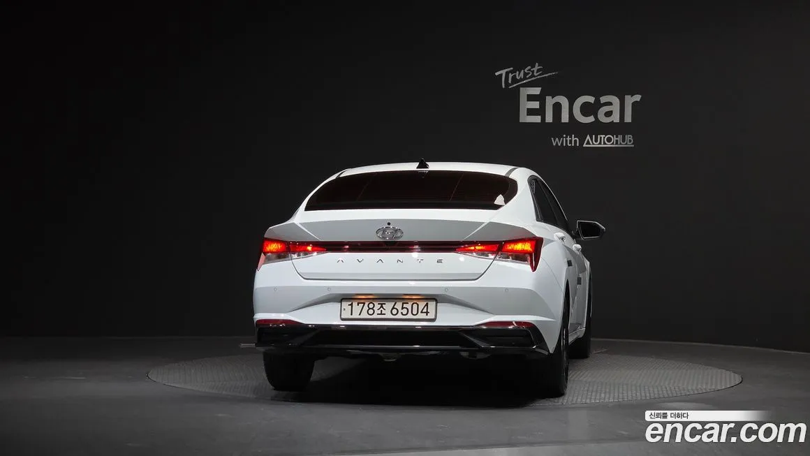 Hyundai AVANTE — фото 2