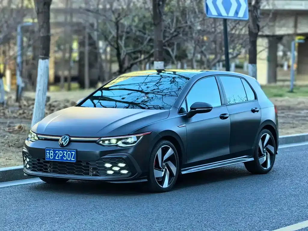 Volkswagen Golf GTI 2023 из CN, фото 1