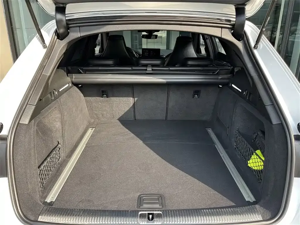 Audi S4 2024 из CN, фото 10