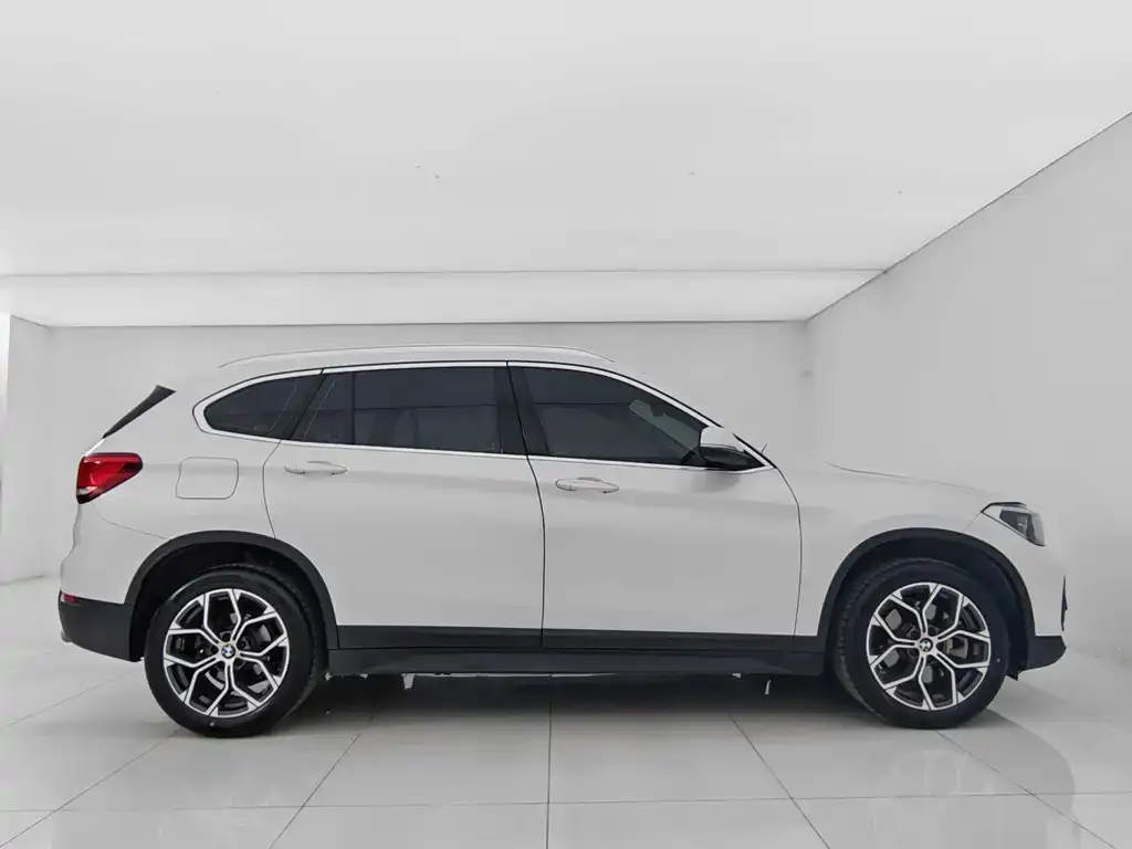 BMW X1 2023 из CN, фото 2
