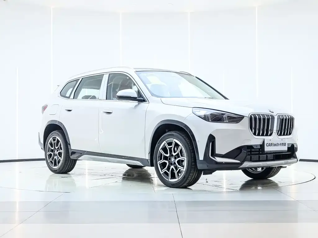 BMW X1 — фото 8