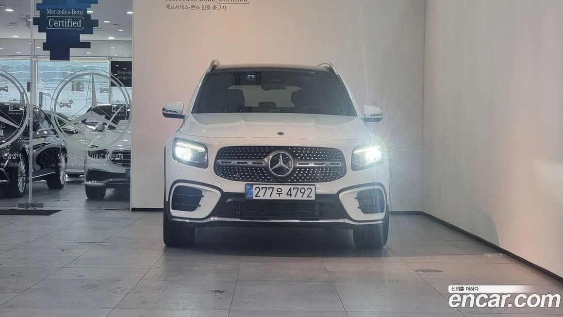 Mercedes-Benz GLB-Class — фото 2