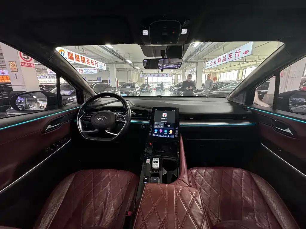 Hyundai Custo 2023 из CN, фото 6
