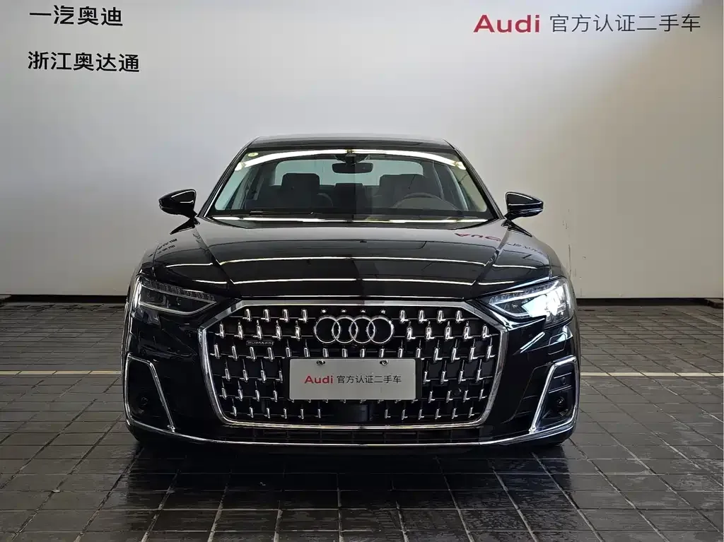 Audi A8 — фото 5