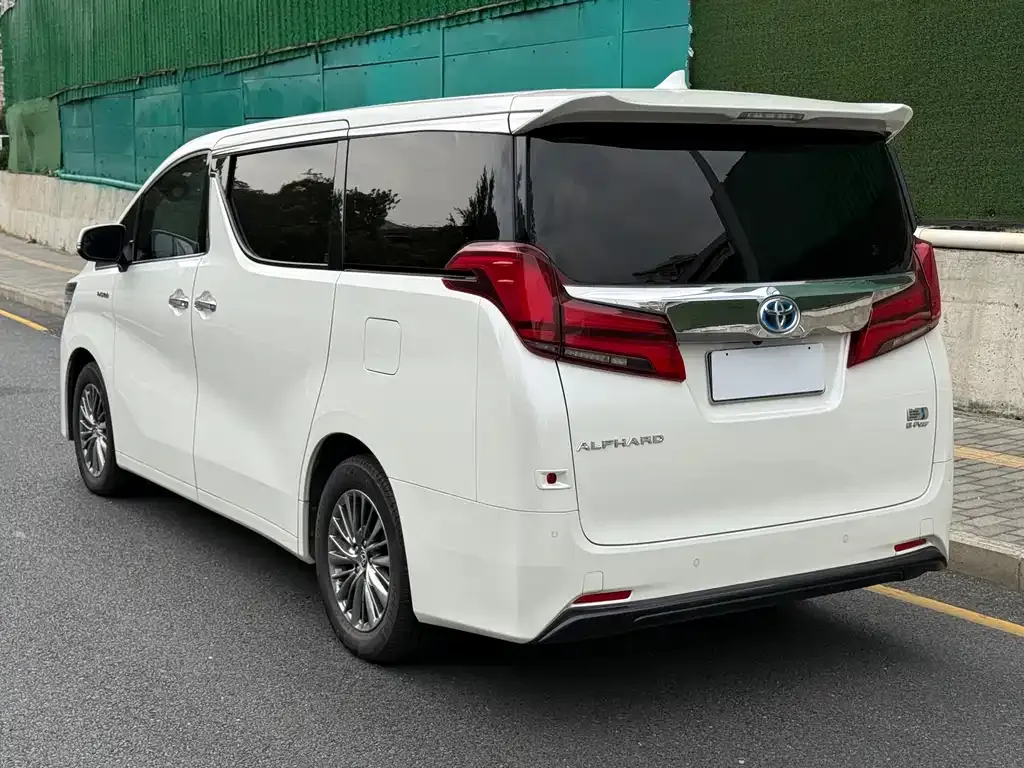 Toyota Alphard 2021 из CN, фото 9