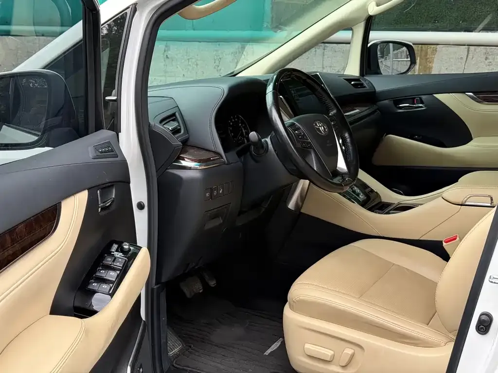 Toyota Alphard 2021 из CN, фото 7