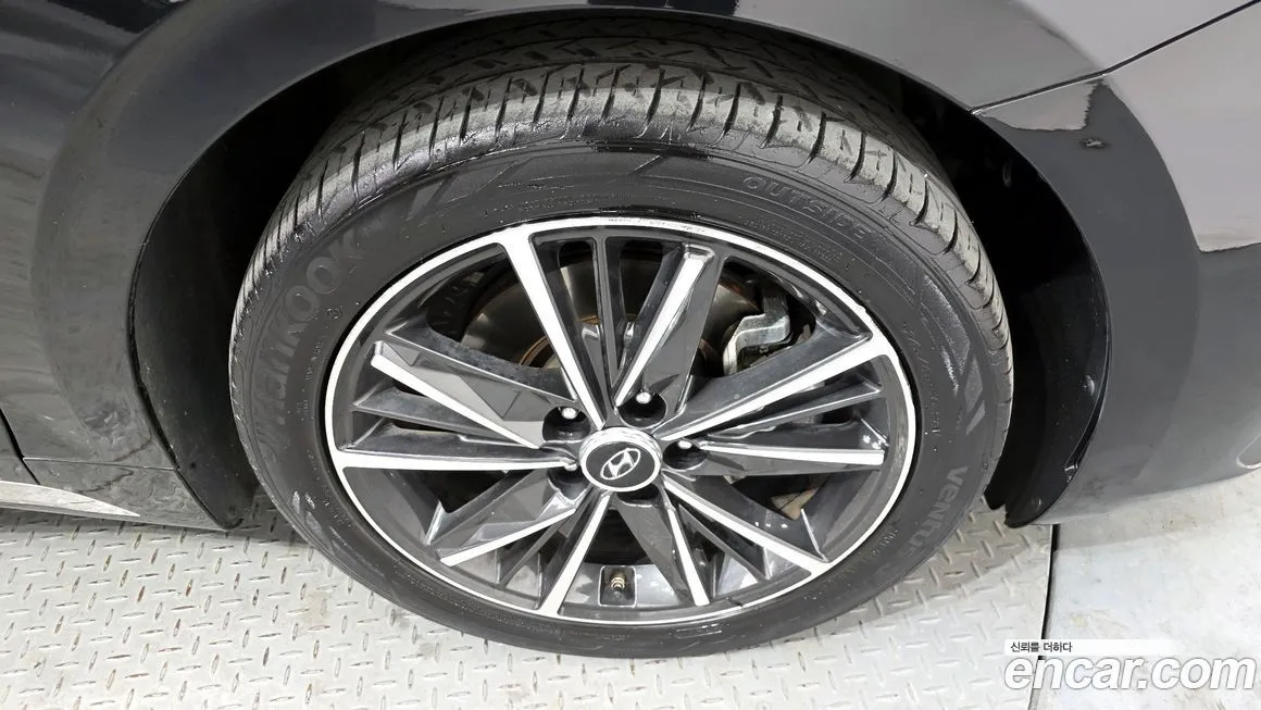 Hyundai Grandeur 2023 из KR, фото 8