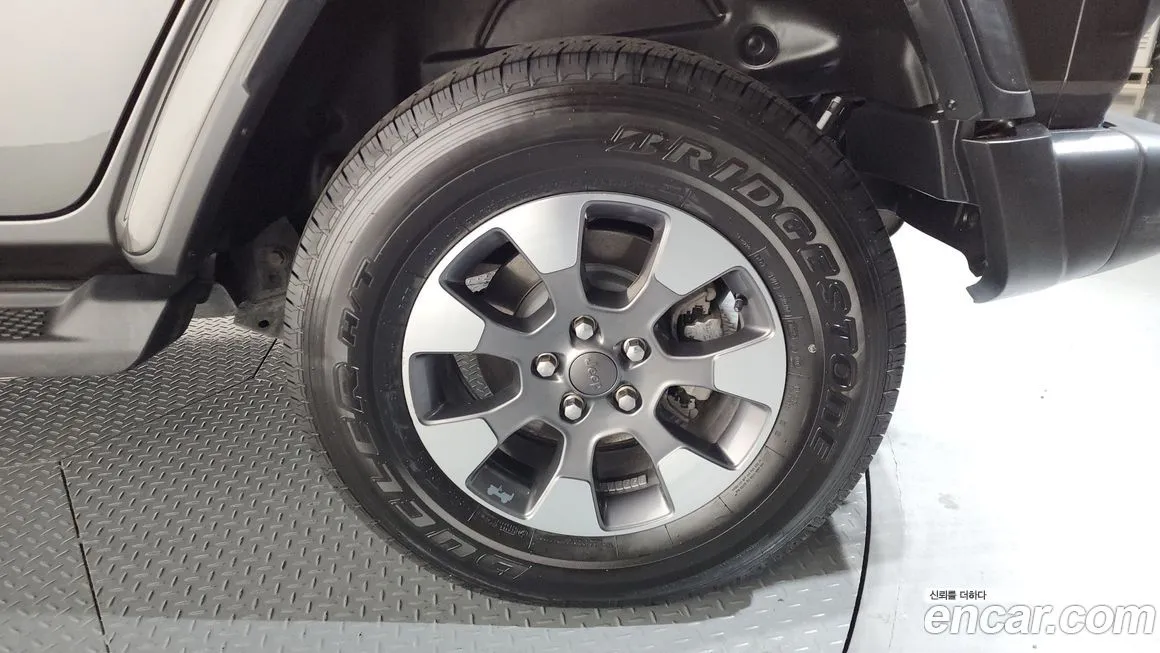 Jeep Wrangler 2021 из KR, фото 7