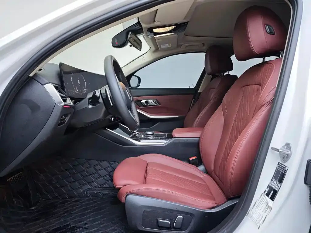 BMW 3 Series 2024 из CN, фото 10