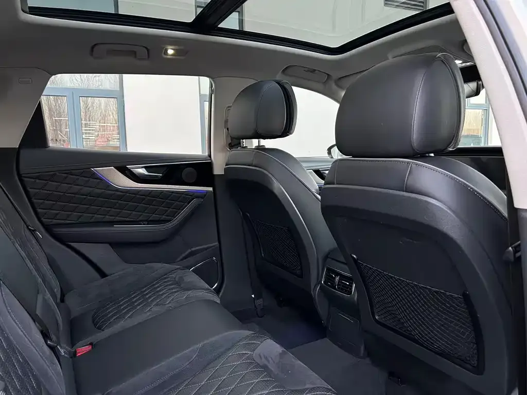 Hongqi HS5 2021 из CN, фото 2