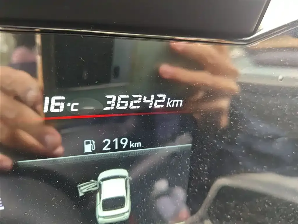 Hyundai Elantra 2023 из CN, фото 2