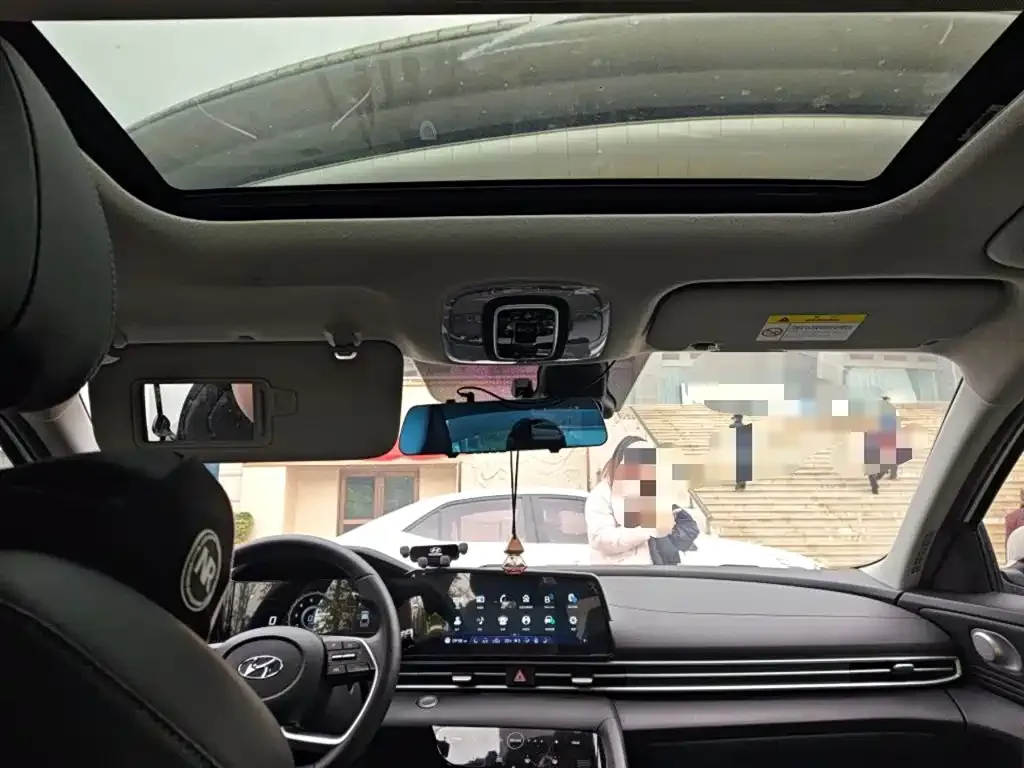 Hyundai Elantra 2023 из CN, фото 6