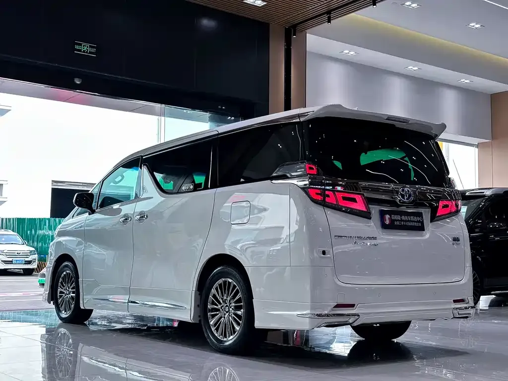 Toyota Vellfire 2022 из CN, фото 8