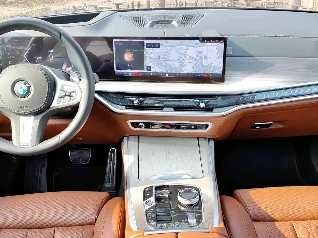 BMW X7 2025 из CN, фото 2