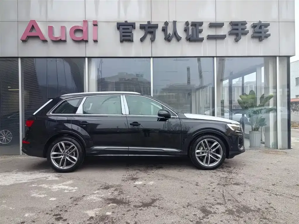 Audi Q7 — фото 2
