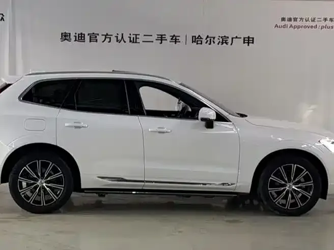 Volvo XC60 — фото 2