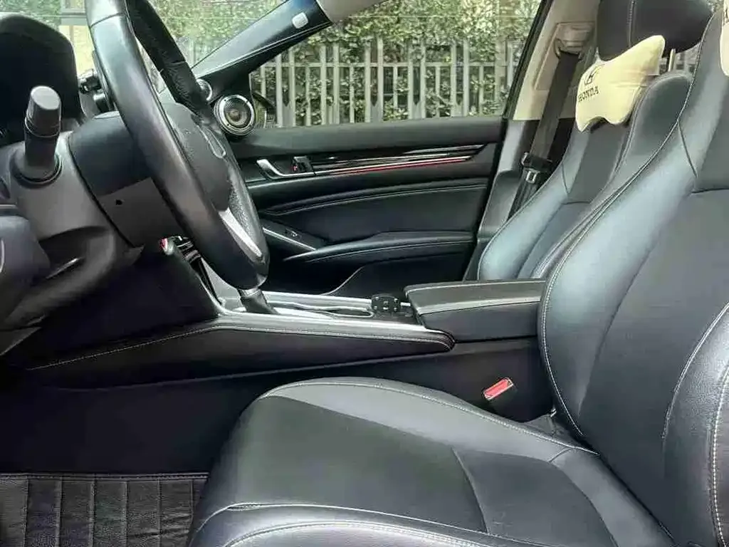 Honda Accord 2023 из CN, фото 10