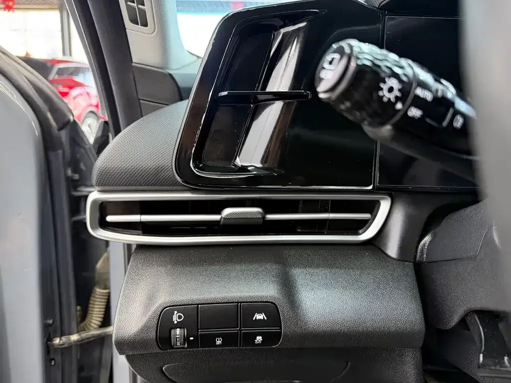 Hyundai Elantra 2022 из CN, фото 8