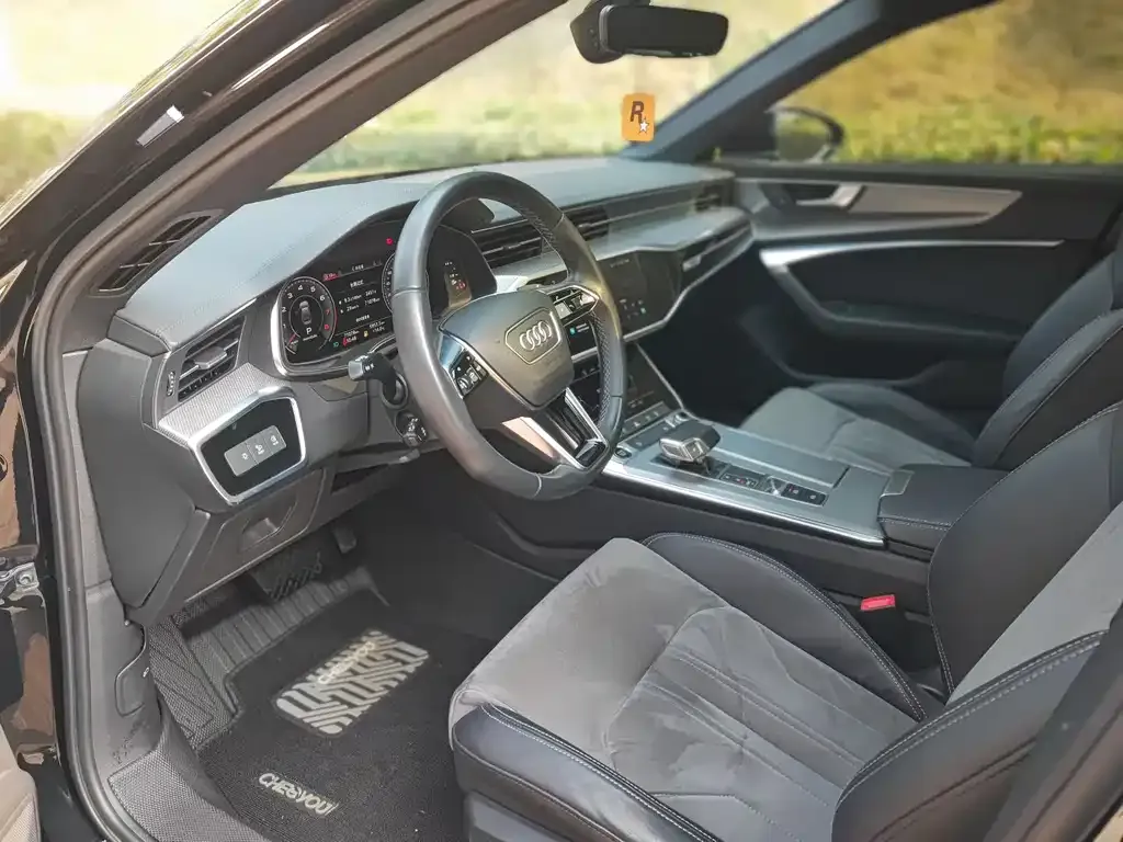 Audi A6L 2021 из CN, фото 2