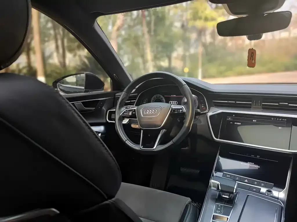 Audi A6L 2021 из CN, фото 6