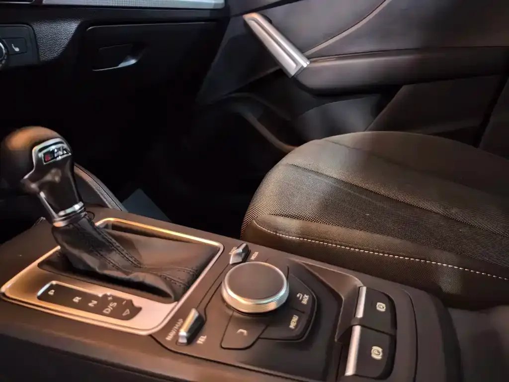 Audi Q2L 2021 из CN, фото 5