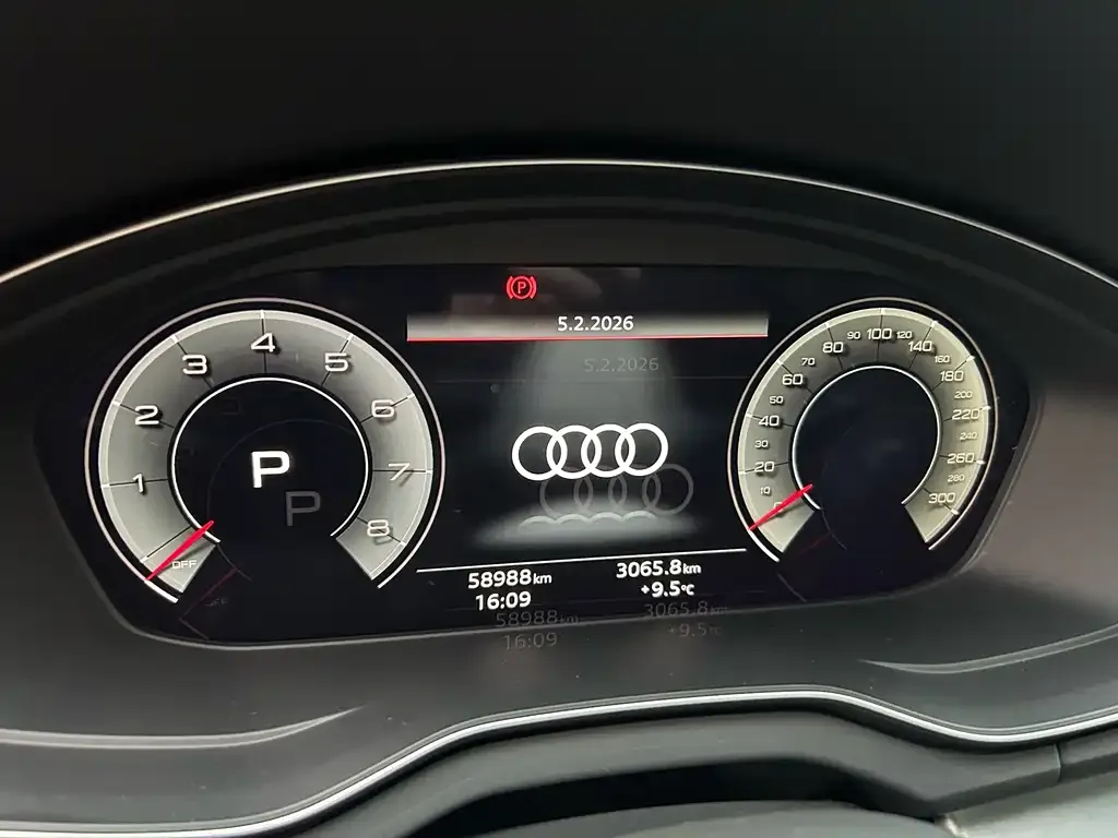Audi Q5L 2022 из CN, фото 2