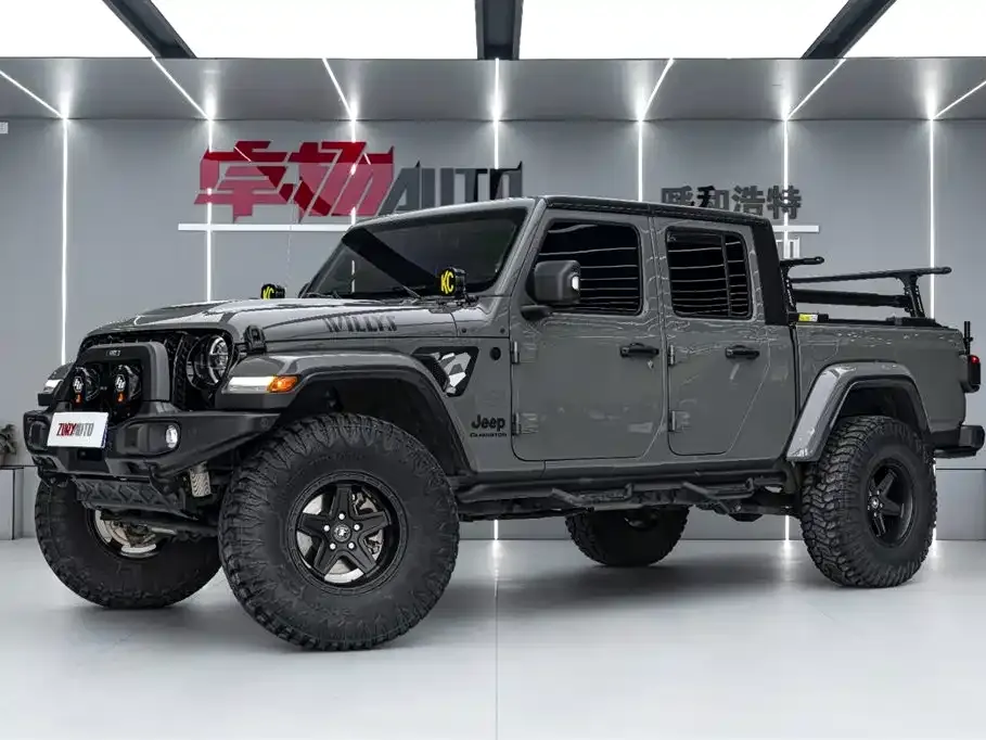 Jeep Gladiator 2023 из CN, фото 1