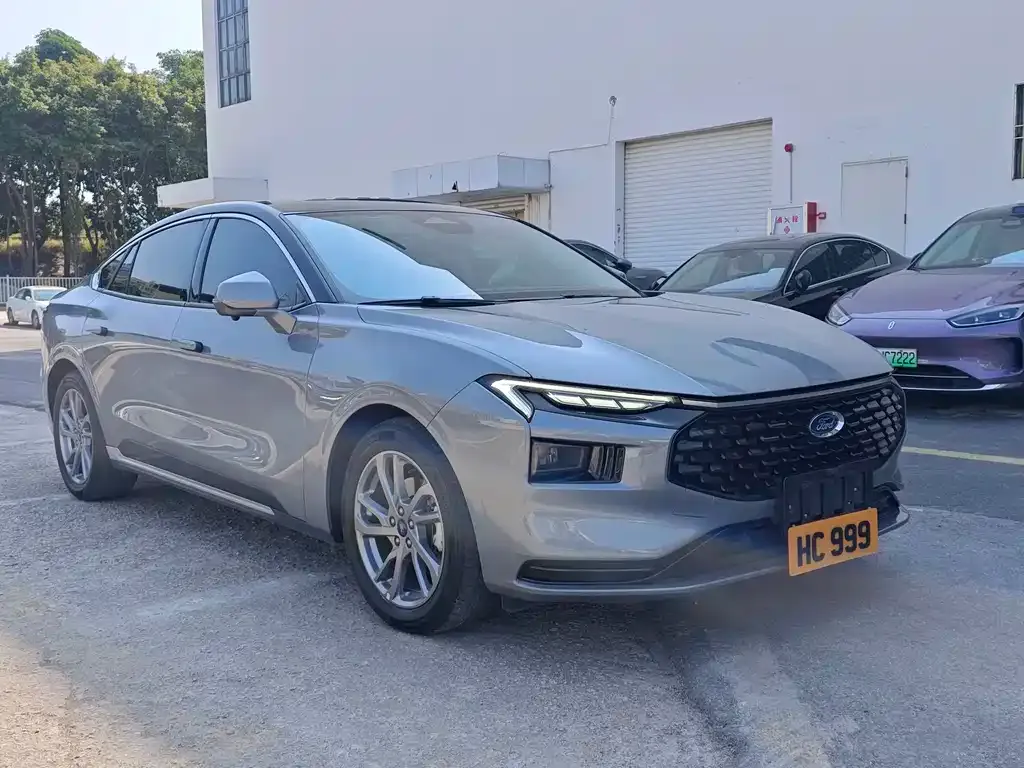 Ford Mondeo 2023 из CN, фото 2