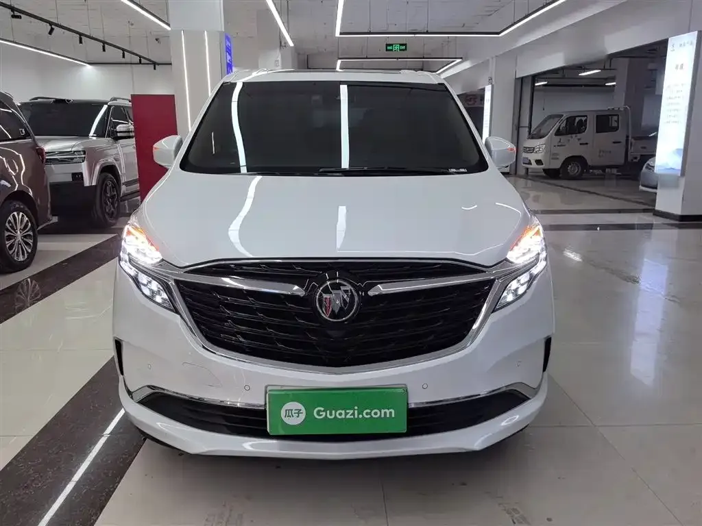 Buick GL8 2021 из CN, фото 3