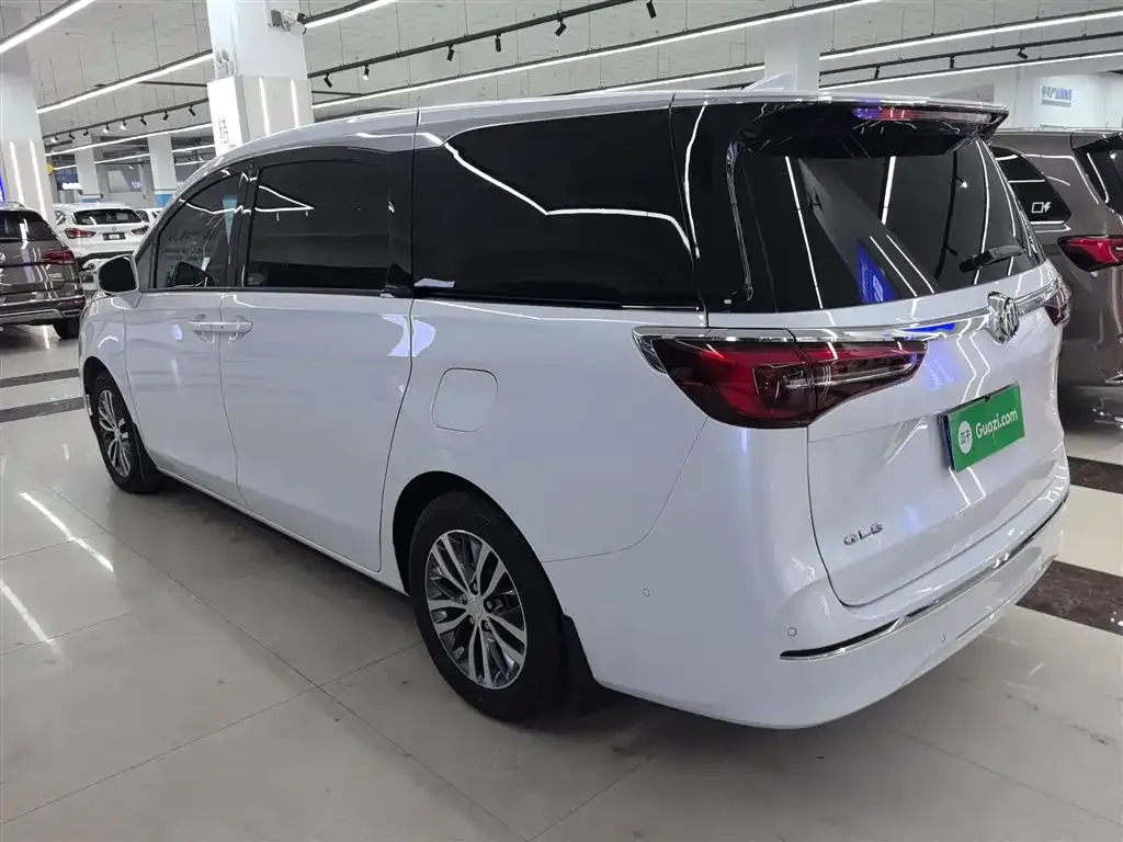 Buick GL8 2021 из CN, фото 8