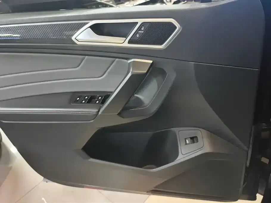 Volkswagen Tiguan X 2023 из CN, фото 5