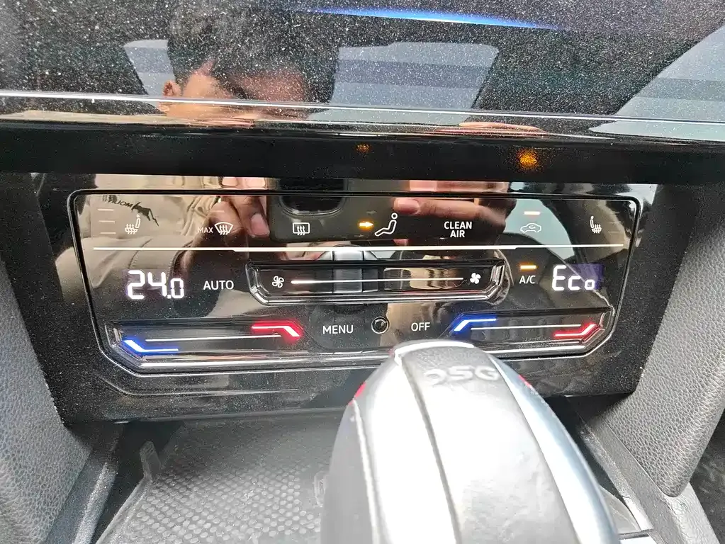 Volkswagen Magotan GTE PHEV 2024 из CN, фото 8