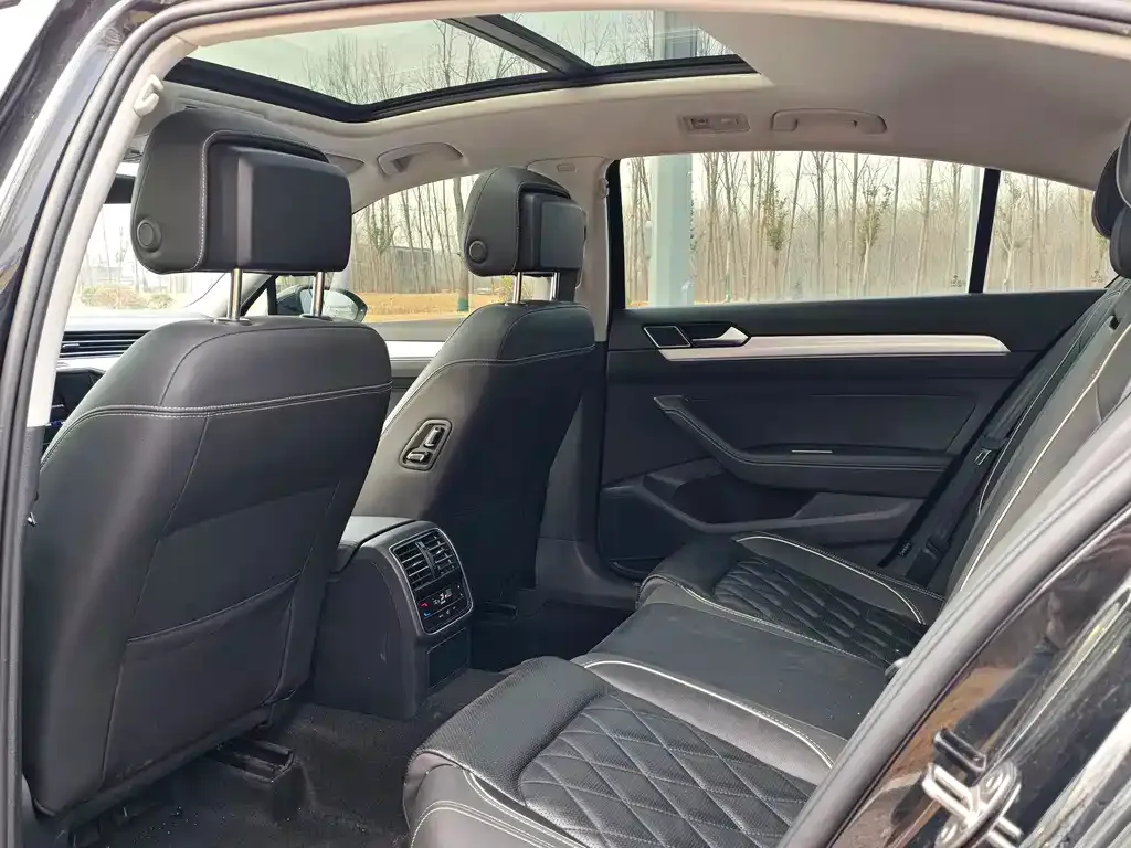 Volkswagen Magotan GTE PHEV 2024 из CN, фото 2
