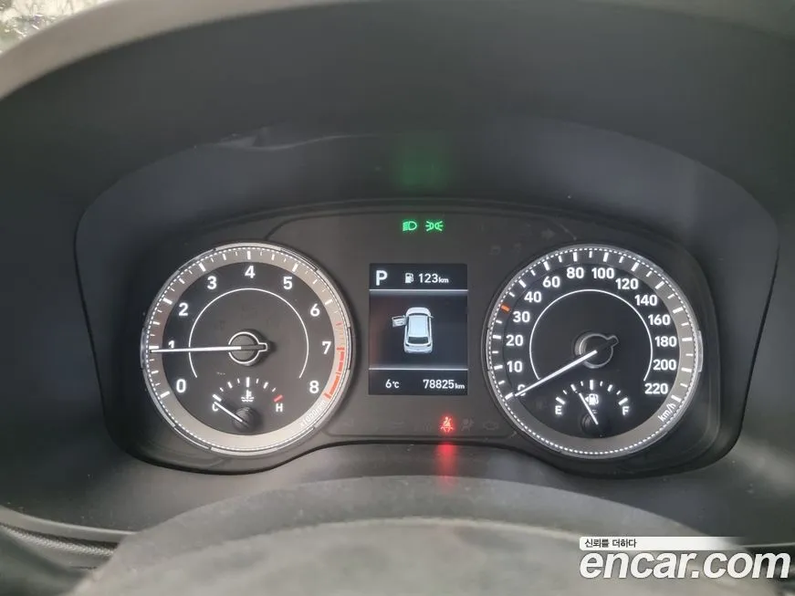 Hyundai Venue 2022 из KR, фото 4