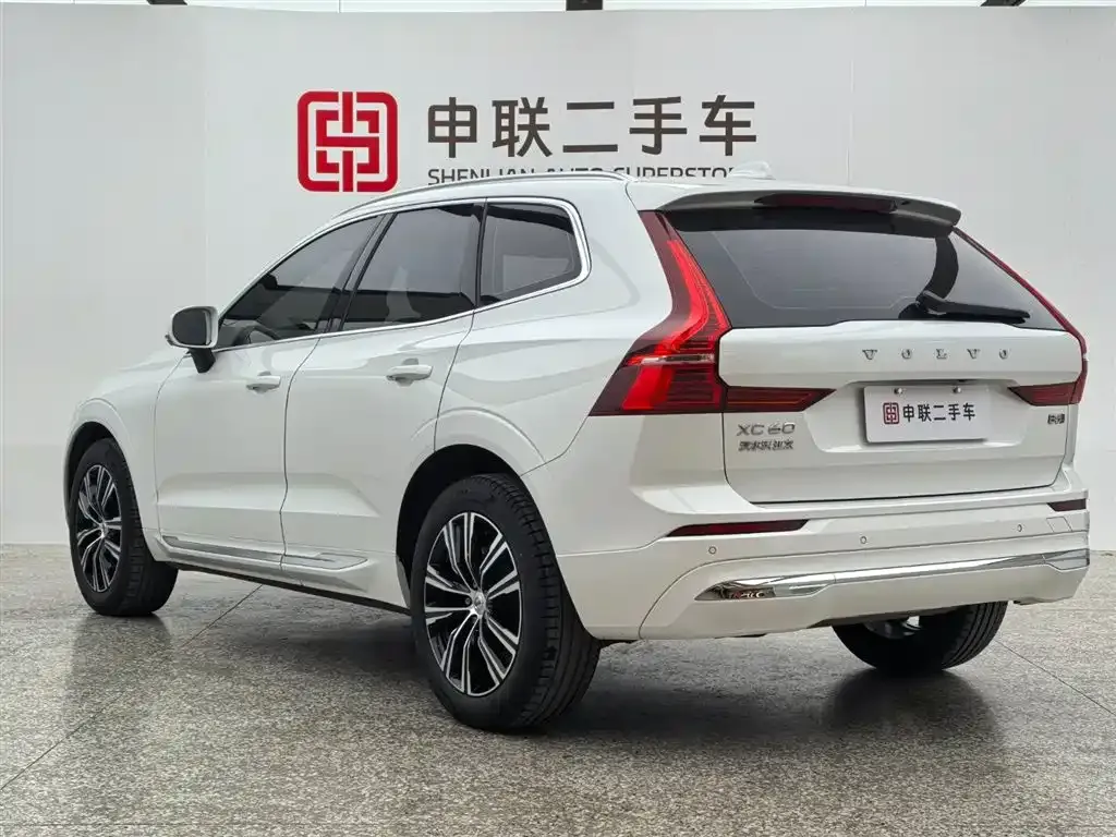 Volvo XC60 2022 из CN, фото 4