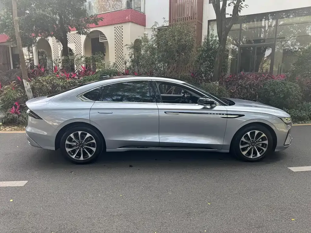 Lincoln Z 2022 из CN, фото 9