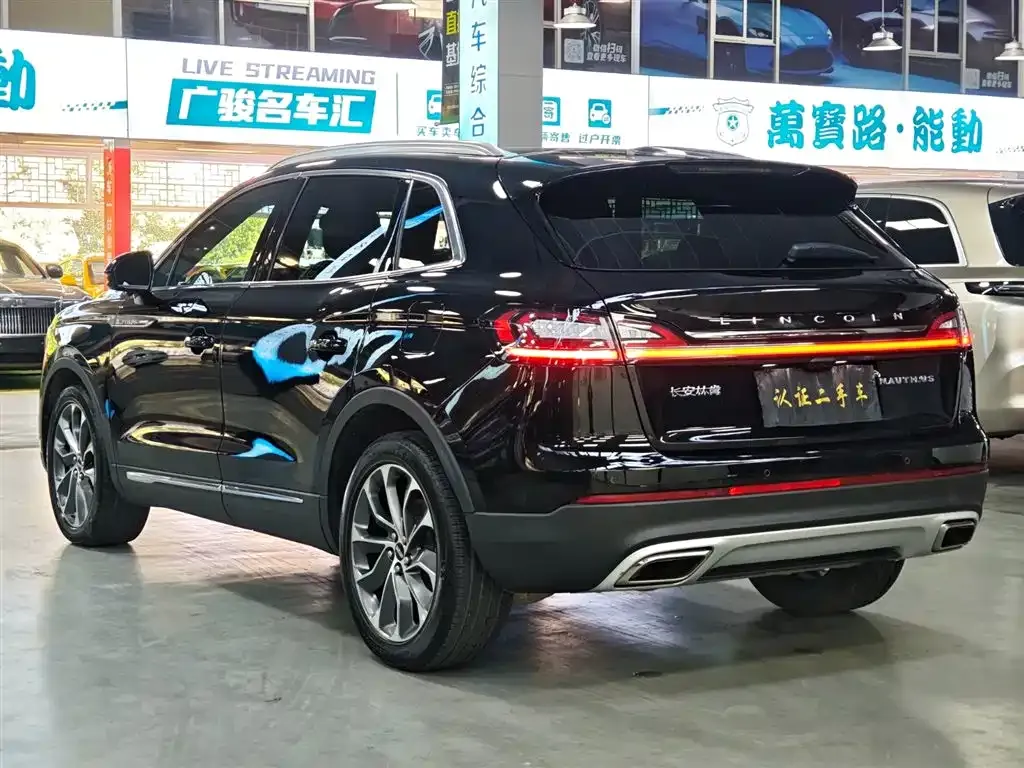 Lincoln Nautilus 2023 из CN, фото 6