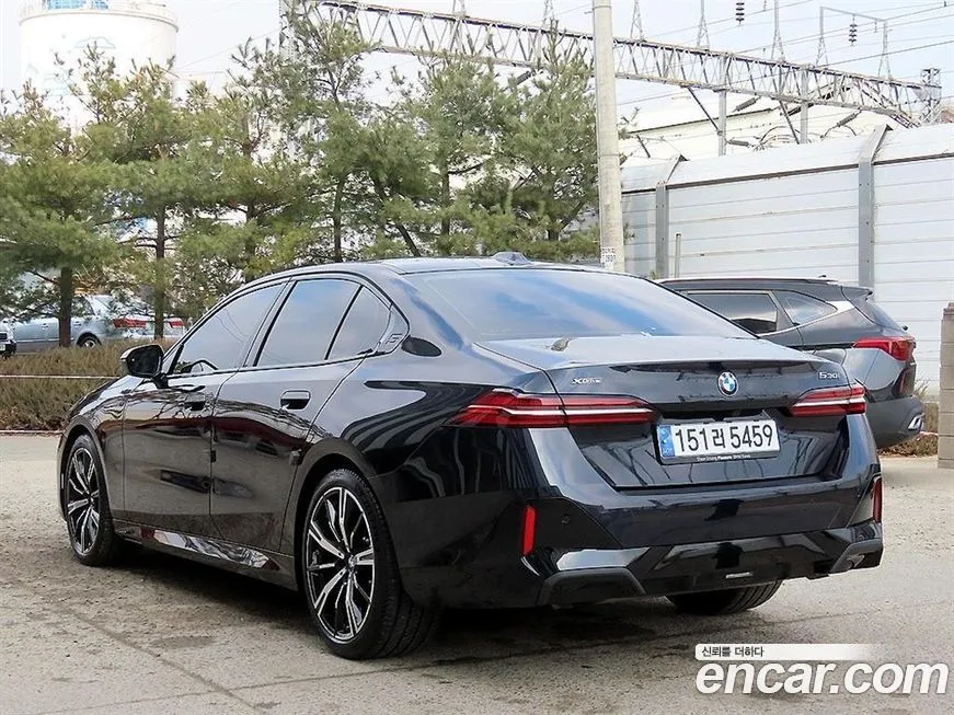 BMW 5-Series 2025 из KR, фото 10