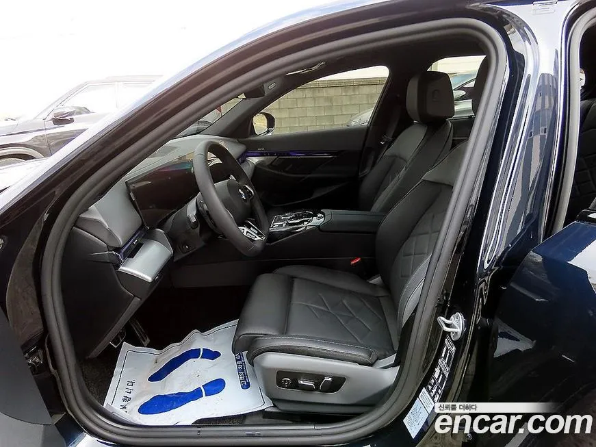 BMW 5-Series 2025 из KR, фото 7