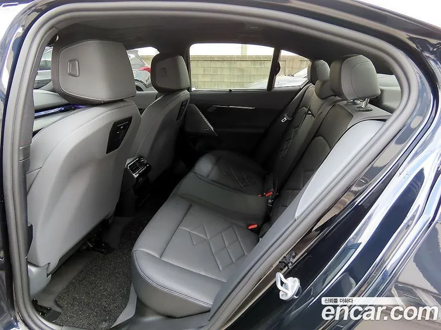 BMW 5-Series 2025 из KR, фото 6