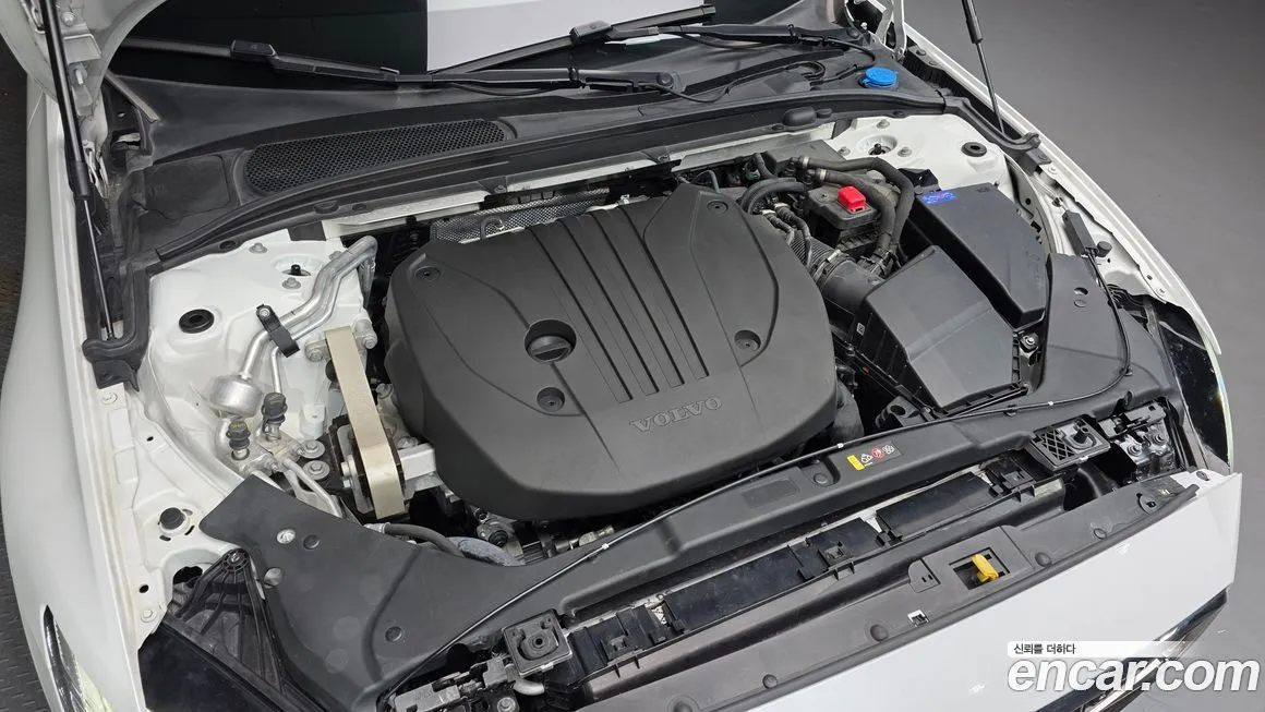 Volvo S60 2022 из KR, фото 3