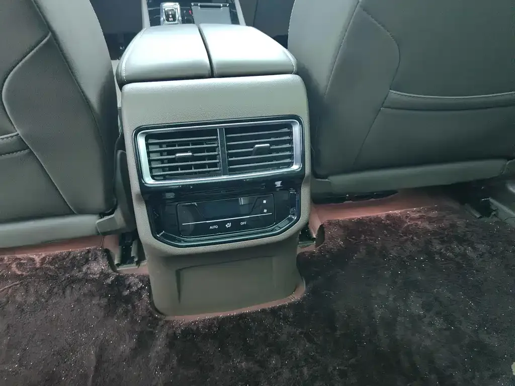 Volkswagen Viloran 2023 из CN, фото 8