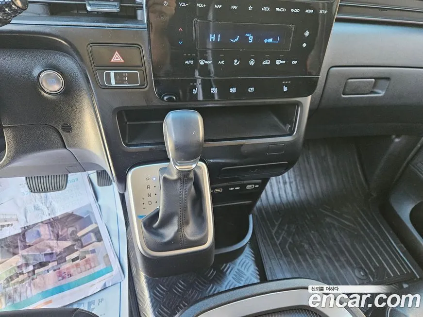Hyundai Staria 2023 из KR, фото 3