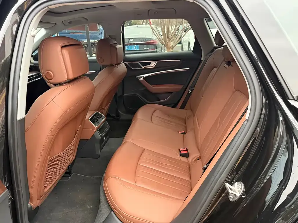 Audi A6 (Import) 2021 из CN, фото 4