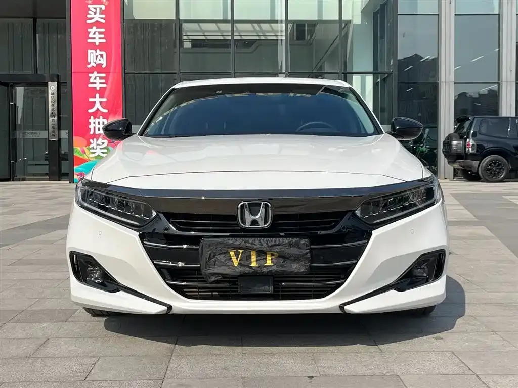 Honda Accord — фото 7