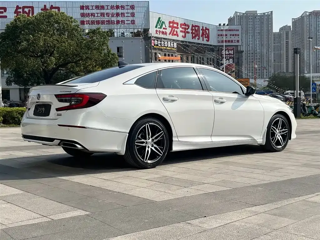 Honda Accord — фото 6
